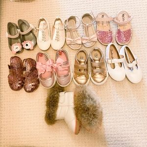 LOT OF BABY - TODDLER GIRL SHOES . LIKE NEW SZ 4-7